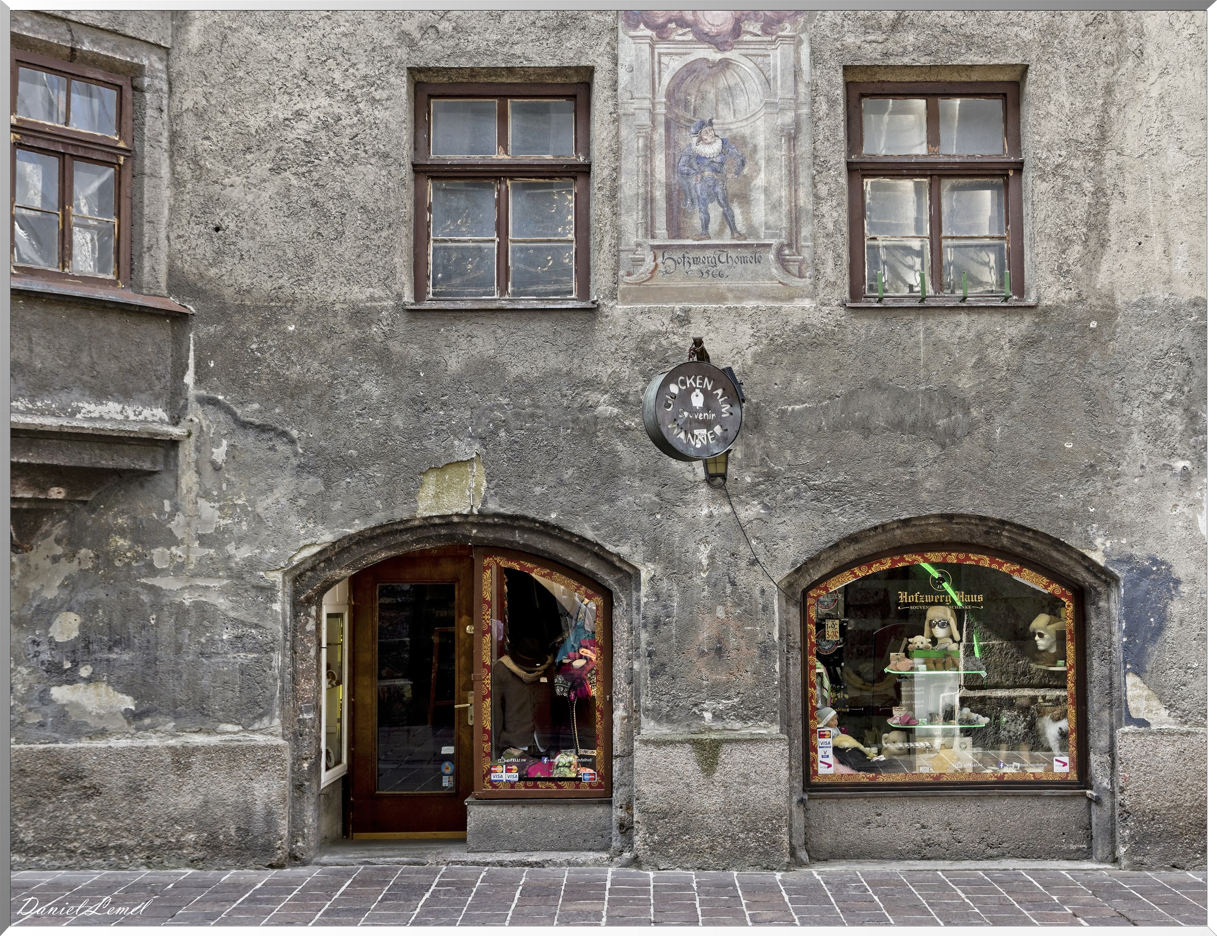 Façade