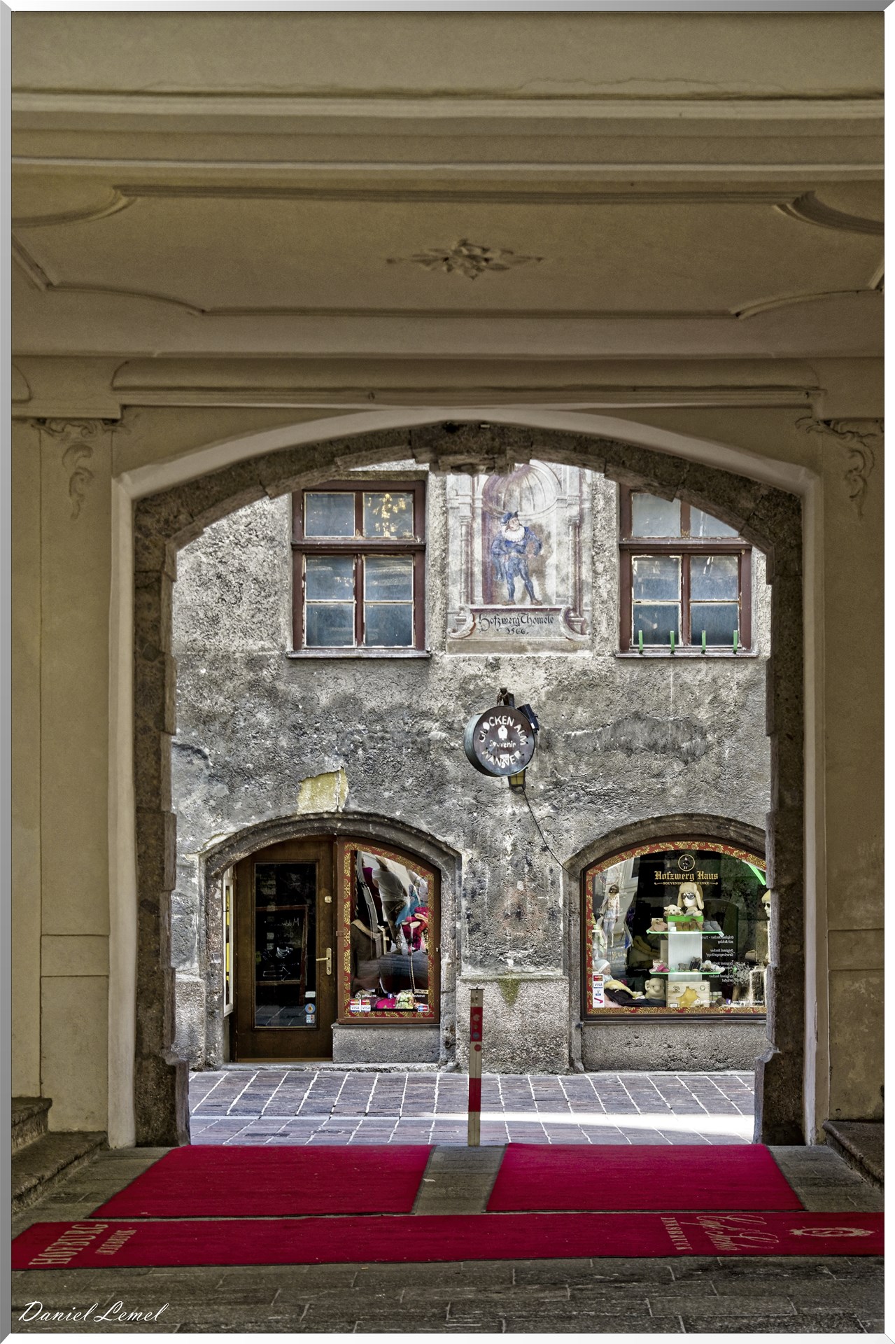 Façade