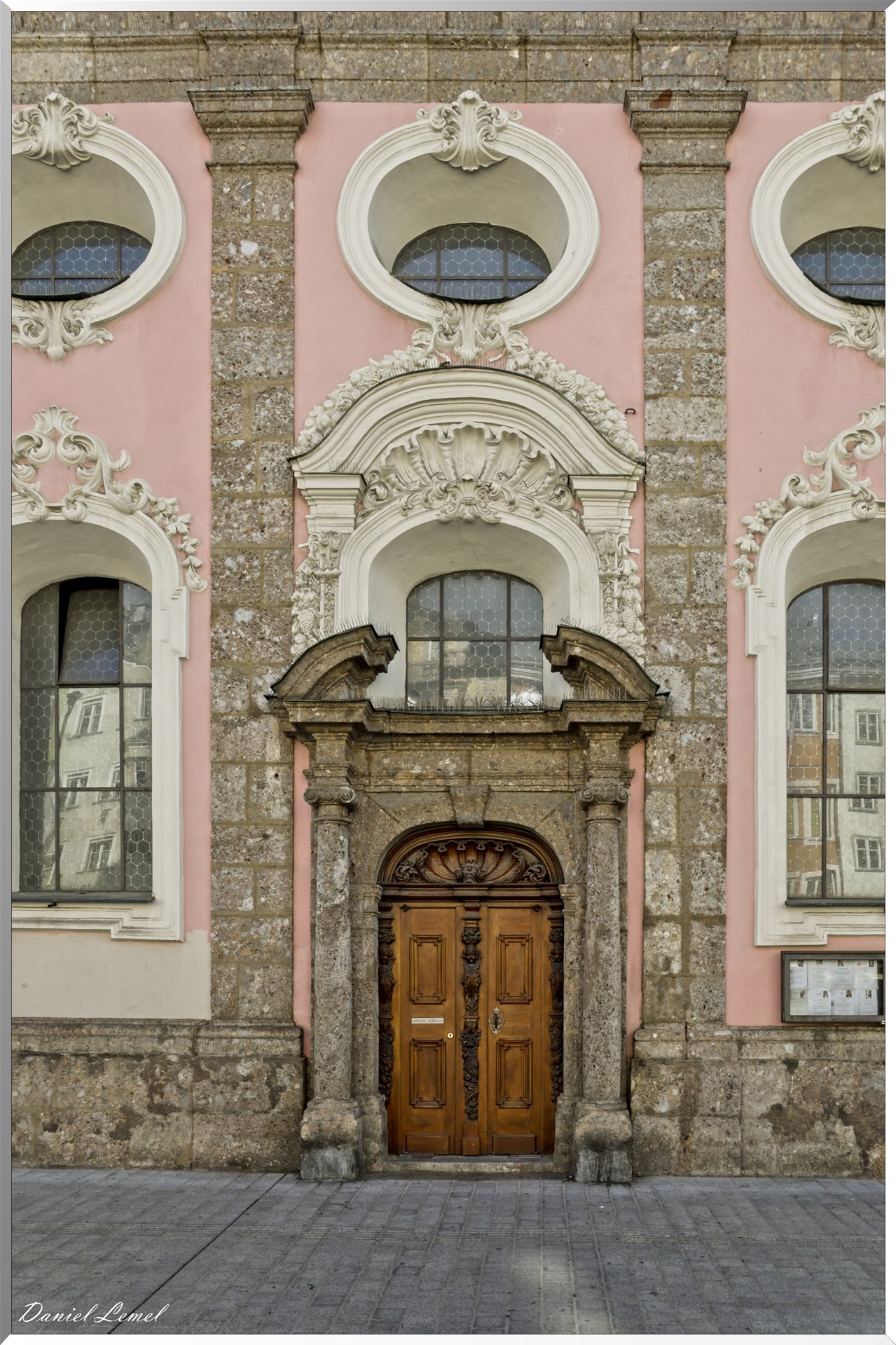 Façade