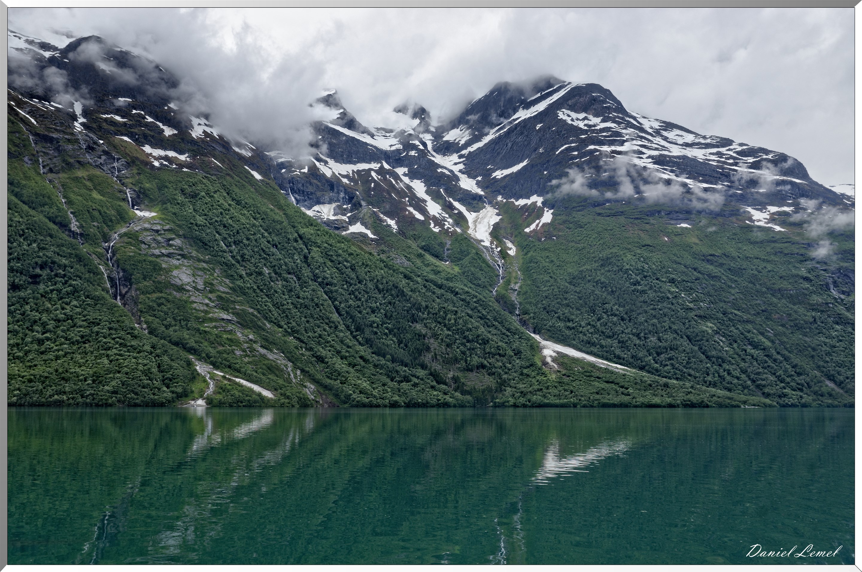 Le lac Lofvatnet